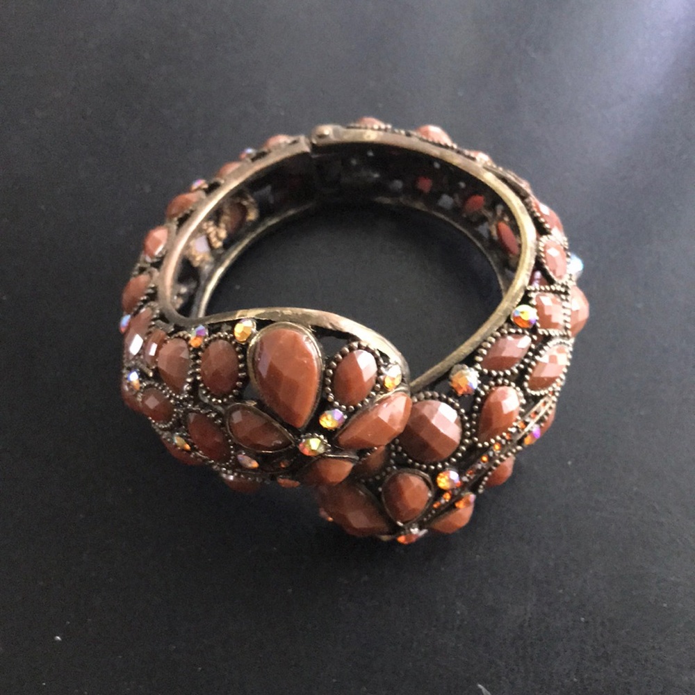 Stunning sexy bracelet